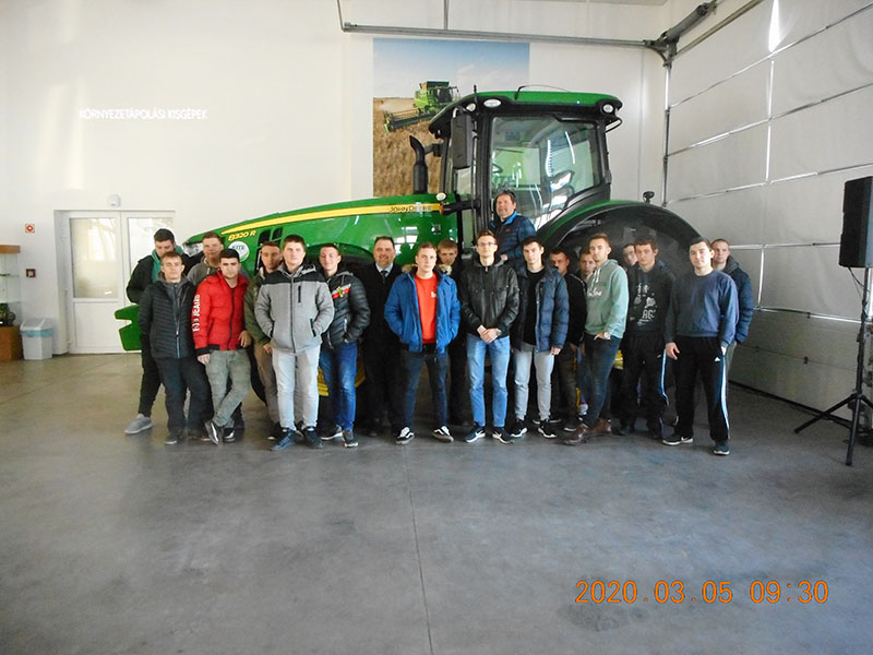 20200309 kitenyilt 02