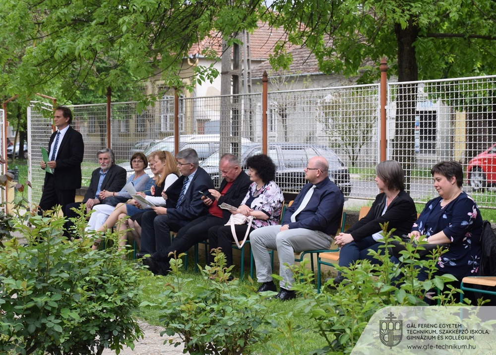 006 Ballagás Kollégium Miklós Molnár